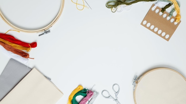 Priestor dielne s materiálmi